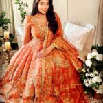 Mandy Takhar Instagram – And the Wedding Season begins.. 🧡
So in Love with your new collection @scarlet_by_shrutijamaal 

#bridestobe 

Outfit : @scarlet_by_shrutijamaal 
Makeup : @aman.deo_mua @pinkorchidstudio 
Hair : @hairbyameet 
Jewellery : @rasa_jewels