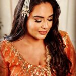 Mandy Takhar Instagram – And the Wedding Season begins.. 🧡
So in Love with your new collection @scarlet_by_shrutijamaal 

#bridestobe 

Outfit : @scarlet_by_shrutijamaal 
Makeup : @aman.deo_mua @pinkorchidstudio 
Hair : @hairbyameet 
Jewellery : @rasa_jewels