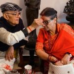 Manisha Koirala Instagram - बिजया दशमी2080को हार्दिक मंगलमय शुभकामना🙏❤❤ ❤️🙏🏻 #dashain #dashainvibes #famjam Maharajaganj Kathmandu Nepal