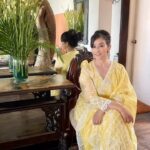 Manisha Koirala Instagram - Live in the sunshine ☀️ Style by @tanaya_paradkar Outfit by @shopmulmul Mumbai, Maharashtra