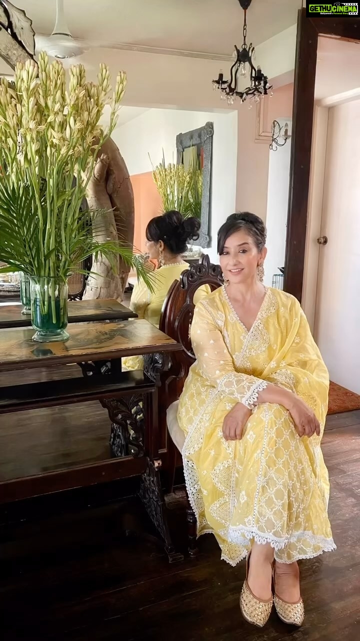 Manisha Koirala Instagram - Live in the sunshine ☀️ Style by @tanaya_paradkar Outfit by @shopmulmul Mumbai, Maharashtra