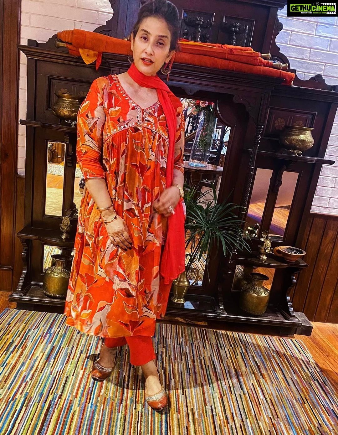 Manisha Koirala Instagram - Festive colours ..Aks Collection