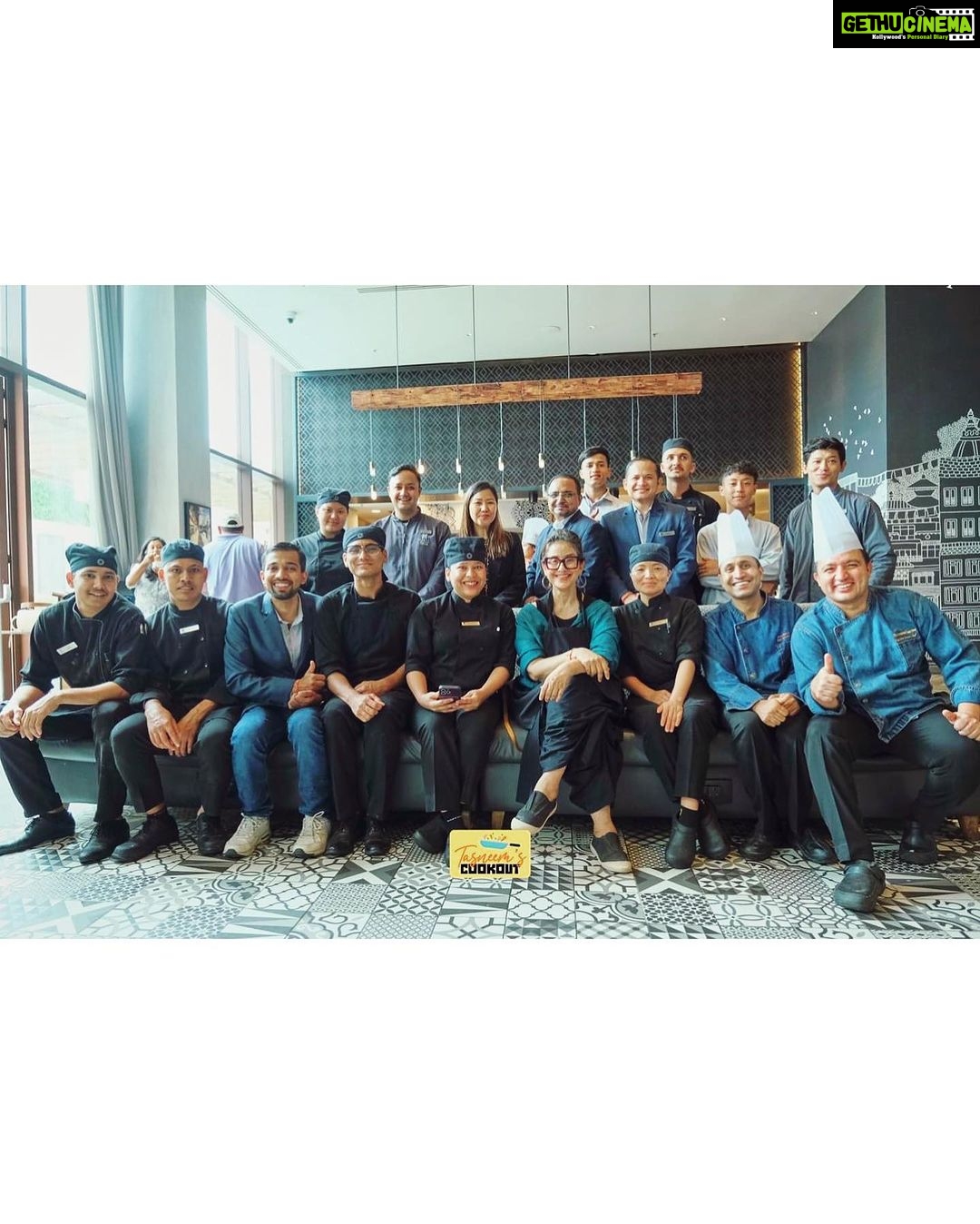 Manisha Koirala Instagram - Fun day trying to learn to cook #spanishfood With family n friends today at @hyattplacektm thnx @tasneemshahani fr organising it so well !! Kathmandu, Nepal