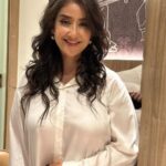 Manisha Koirala Instagram - About last night.. Makeup n hair by @arden_the_beauty_point Kathmandu, Nepal