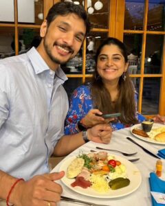 Manjima Mohan Instagram - With my favorite person doing our favorite activity ❤️

📷 @rahulpiljen