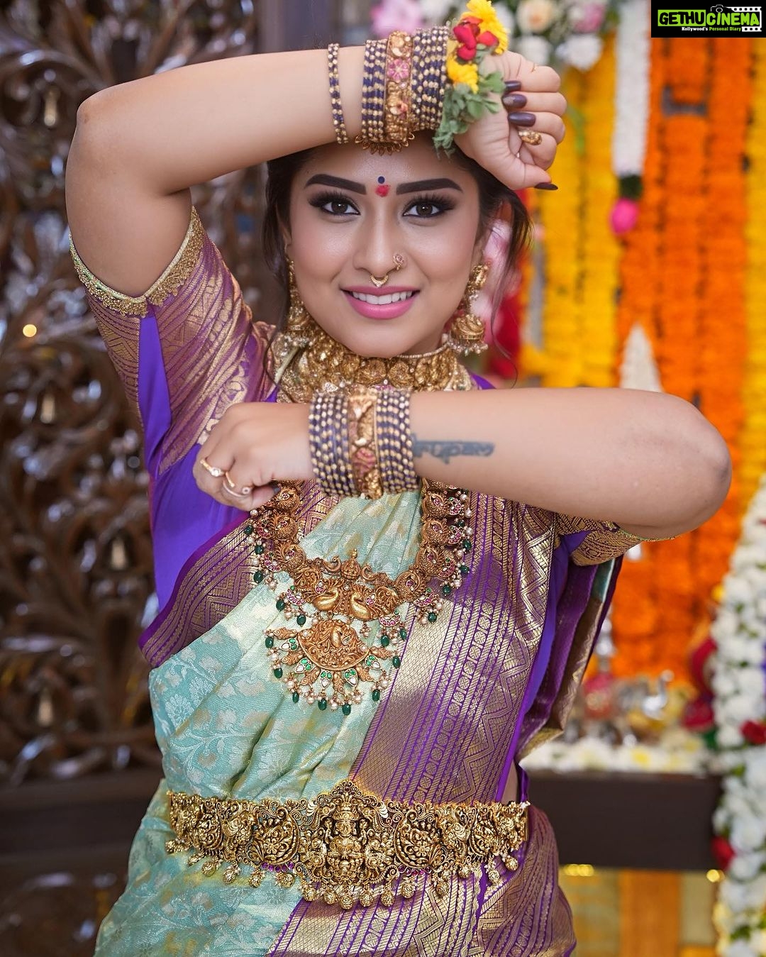 Manjula Paritala Instagram - #maaintivaralakshmi #fullvideoonyoutube #linkinbio #manjulanirupam #silverjewelry #emmadisilverjewellery #silverjewelry @emmadi_silver_jewellery