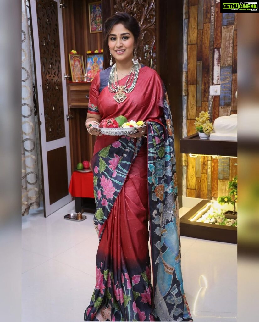 Manjula Paritala Instagram - #all abt Navratri celebrations 🎉 #tussersilksaree @ridhi__sarees