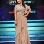 Manjula Paritala Instagram – #allabtgameshow #adhivaramwithstarmaparivaram #coupleshow
#customiseddress @varna_designer_studio