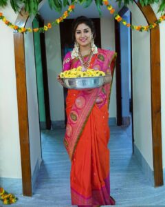 Manjula Paritala Instagram - #All abt Sathyanarayana swamy vratham #full video in our yt channel #manjulanirupam #linkinbio #gadwalpattusaree @sairampattusarees