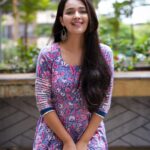 Mansi Srivastava Instagram – Ultra Simple pro max 😜🙈🙃😅