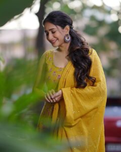 Manvita Kamath Instagram - 👑
.
.
.
.
.
@venoowaves 
@makeoverby_rekha_karthik_ 
@sowmya.sk 
@maayakriya