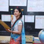 Manvita Kamath Instagram - Go check the last picture to see how my physics teacher has responded to these pictures 😜😜 . . Wearing my mom’s saree with this cute Blouse by @suta_bombay styled by @varshini_janakiram Jewellery by @beadedtreasuresjewelry ! Photography: Namma Still Anna 😎
