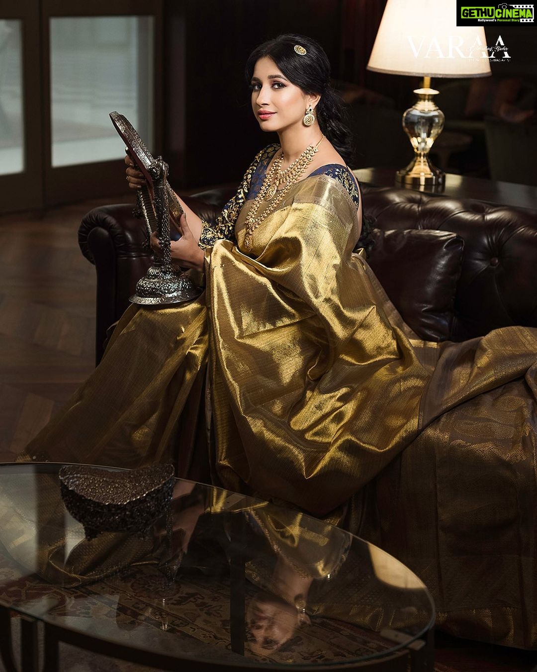 Manvita Kamath Instagram - Posted @withregram • @varaabyskmagazine Portraying an irresistible balance between traditional and contemporary elements of style, Manvitha shines bright in an ethnic silk sari, accentuated by a shimmery overcoat. Volume 2 & Edition 2 Covershoot for Varaa Wedding Magazine @varaabyskmagazine Publisher & Editor-In-Chief : Sangeetha Kailash @itsmesangeethakailash On Cover : Manvita Kamath @realmanvitakamath Photographer : Lucky Malhotra @shotbyluckymalhotra Venue : The Leela Bharthiya City @theleelabharthiyacity Makeup : Shruthi @sghairandmakeup Hair : @shrutihairartistry Stylist : Sowmya SK @sowmya.sk Saree : Pashudh Silks @pashudh Overcoat : TVARUS @tvarusstudio #varaabyskmagazine #covershoot #celebrityshoot #celebrityphotographer #shotbyluckymalhotra #leelabhartiyacity #itsmesangeethakailash #weddingmagazine #bridalmagazine #newage #nextgen #media #modrenbride #repost #silksarees #weddingsaree
