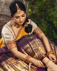 Manvita Kamath Instagram - ✨✨✨
.
.
.
Wearing @kankatala_ @mahitha_prasad 
Mua and hair @makeoverbylakshmi_pooja 
Jewellery @desilverstudioblr