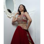 Manvita Kamath Instagram - Bringing a little bit of tradition to my modern style with this beautiful red lehenga by @label_divya_samal 🌺 #FolkTouch #LehengaLove" . . . . @makeoverby_rekha_karthik_ @venoowaves . . #instagood #instagram #regram #fashionblogger #fashionista
