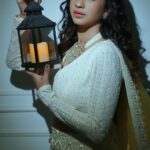 Manvita Kamath Instagram - “Radha kaise na jale, one of @arrahman sir’s masterpieces and my all-time favorite song! Capturing some impromptu video during the photoshoot, dancing and lip syncing to the beat like we’re in a music video!” . . Wearing @label_divya_samal Mua and hair @makeoverby_rekha_karthik_ VC @venoowaves . . #trendingreels #reels #reelsinstagram #lagaan #radhakrishna #radhakaisenajale