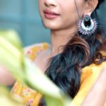 Manvita Kamath Instagram - Summers In @tara_c_tara 💛 . . . Mua and hair @makeoverby_rekha_karthik_ Styling @sowmya.sk Video @hunkhemanth Editing @naimish_bhat Jewellery @maayakriya . . #reelsinstagram