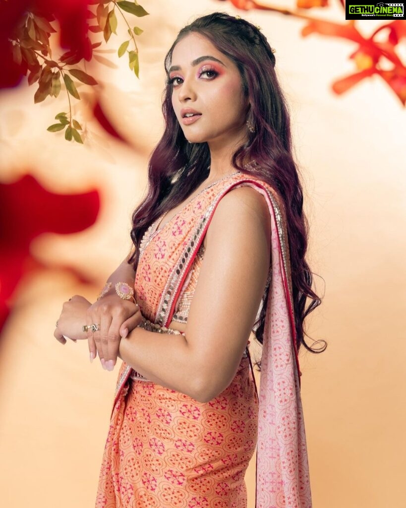 Masoom Shankar Instagram - ❤ Outfit & Styling- @studio149 Shot by- @parvathamsuhasphotography Hair and Make up-@salomirdiamond Jewellery- @thegarnet.in . . . . . . . . . . #masoomshankar #maasoom #shankar #maasoonshankarinsta #maasoominsta #celebrity #instagram #instadaily #instalike #instapic #instafashion #bollywood #celebration #bollywoodmovies #bollywoodactress #bollywoodstyle #actor #actorslife #actors #actress #actresses #bollywoodactor #traditional #traditionalwear #ethnic #ethnicwear #picture #latestpicture