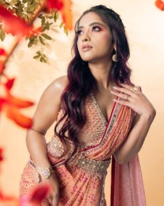 Masoom Shankar Instagram - ❤️

Outfit & Styling- @studio149
Shot by- @parvathamsuhasphotography 
Hair and Make up-@salomirdiamond 
Jewellery- @thegarnet.in
.
.
.
.
.
.
.
.
.
.

#masoomshankar #maasoom #shankar #maasoonshankarinsta #maasoominsta #celebrity #instagram #instadaily #instalike #instapic #instafashion #bollywood  #celebration #bollywoodmovies #bollywoodactress #bollywoodstyle #actor #actorslife #actors #actress #actresses #bollywoodactor  #traditional #traditionalwear #ethnic #ethnicwear #picture #latestpicture