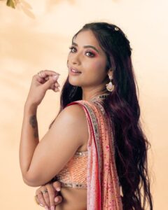 Masoom Shankar Instagram - 💛❤️

Outfit & Styling- @studio149
Shot by- @parvathamsuhasphotography 
Hair and Make up-@salomirdiamond 
Jewellery- @thegarnet.in
.
.
.
.
.
.
.
.
.
.

#masoomshankar #maasoom #shankar #maasoonshankarinsta #maasoominsta #celebrity #traditional #traditionalwear #ethnic #ethnicwear #picture #latestpicture #instagram #instadaily #instalike #instapic #instafashion #bollywood  #celebration #bollywoodmovies #bollywoodactress #bollywoodstyle #actor #actorslife #actors #actress #actresses #bollywoodactor