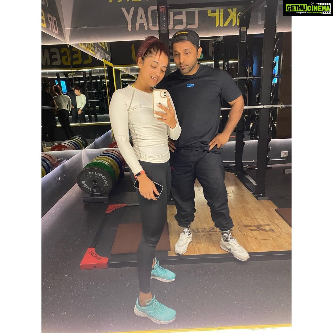 Masoom Shankar Instagram - Long distance training can never work, hence I’m back to this soul who changed my perspective towards health & fitness. @rohityson_ I will need your patience once again😛 . . . . . . . #maasoomshankar #masoomshankar #rohitnair Dessus Fitness