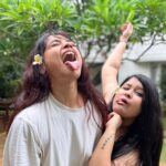 Masoom Shankar Instagram - Besties are the real Magicians 🧚🏻‍♀️ @renukamk29 I love you ♾️ P.S. I drank some rainwater while posing for this picture🤭 Tag your bff :) . . . . . #childhoodfriends #nostalgia #bff #moments #rainyday #throwback Chennai, India