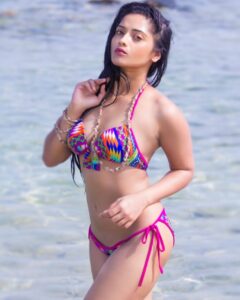 Masoom Shankar Instagram - I always answer when ocean calls🌊

.
.
.
.
.
.
.
.
.
.
.
.
.
.
.
#maasoomshankar #masoomshankar #reels #trending #reelitfeelit #photoshoot #pretty #girl #reeloftheday #bts #basic #organics #ootd #casualoutfit #casualstyle #casuallook #ootdfashion #style #stylish #fashion #trendingfashion #trendingstyle #lateststyle #model #hotmodel #mood #throwback #bahrain