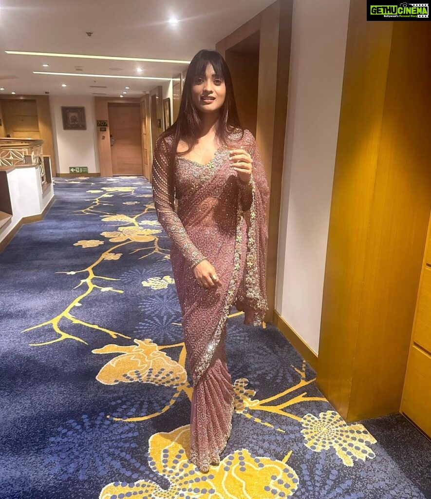 Masoom Shankar Instagram - @masoomshankarofficial celebrated her Success Party of #ddreturns in this beautiful saree by @studio149 🤎 Styled by: @simran_jha_1111 #studio149 #chennai #kollywood #kollywoodactress #actor #Stylist #celebritystylist #simranjha #simranjhastyles GRT Grand, Chennai