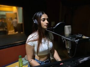 Masoom Shankar Instagram - The Human Voice is the most perfect instrument of all. 🎵🎶🎶🎶 
#Dubbingscenes #newproject 
.
.
.
.
.
.
.
.
.

#masoomshankar #maasoom #shankar #maasoonshankarinsta #maasoominsta #celebrity #instagram #instadaily #instalike #instapic #instafashion #bollywood  #celebration #bollywoodmovies #bollywoodactress #bollywoodstyle #actor #actorslife #actors #actress #actresses #bollywoodactor #singing #singing🎤 #singingcover #bts #behidthescenes #artist