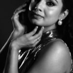 Mayuri Deshmukh Instagram - Muskaane jhoothi hai .. The fab team : 📸: @kunal_mohite_photography @bhugraphy_12 👗 @style_by_pradnyaaaaa__ @labelsimrankatyal HMU- @blushedbyshreepalan @kamalpalanhairstylist