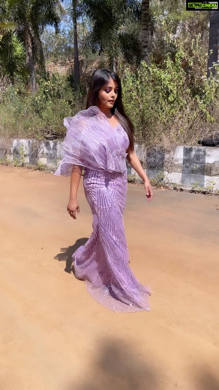 Mayuri Kyatari Instagram - Yo 2023 bring it on 😈 💄 @makeupbypavithrakalmath 👩🏻 @makeupbychaithrasanthosh 👗 @lavish_rang Thanks to the entire team loved this look #2023 #allset #reels #lavender #ladyboss #positive #free #composed #grattitude #love #happy