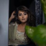 Mayuri Kyatari Instagram - Eyes sparkle as the soul sings 🎵 MUA @sumareddy_makeovers 📸 @suhas_sapthagiri #eyes #soul #photooftheday #sparkle