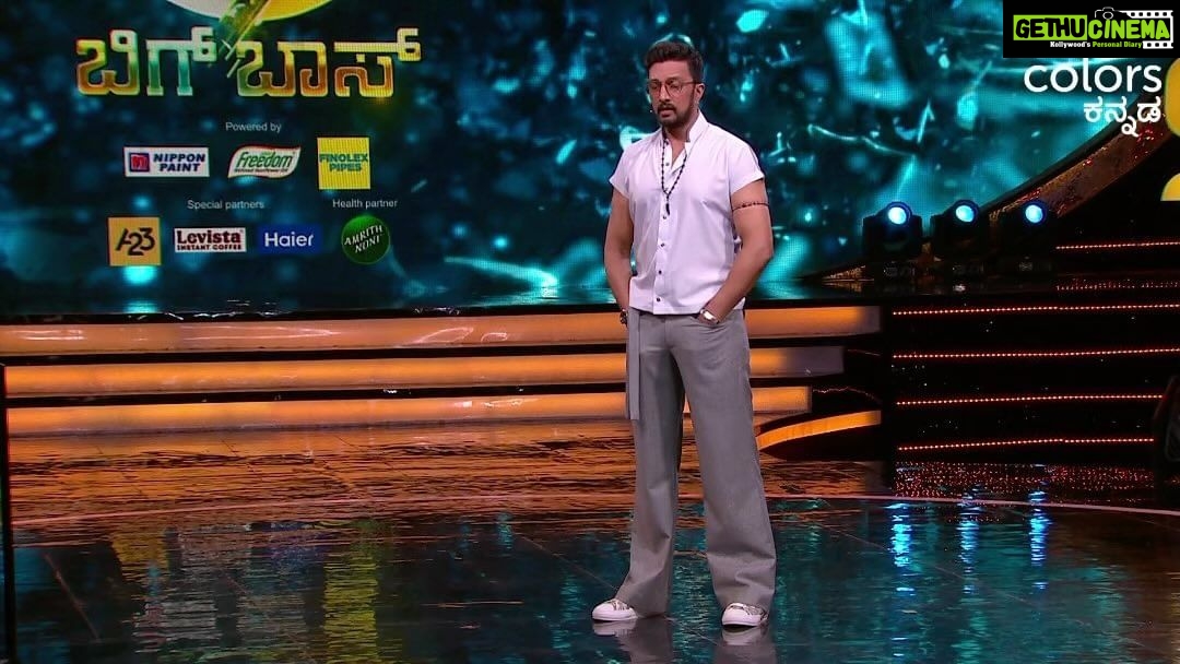 Mayuri Kyatari Instagram - ಸೂಪರ್ ಸಂಡೆ ಸುದೀಪ ಜೊತೆ |ಇಂದು ರಾತ್ರಿ 9.30 ಕ್ಕೆ ಬಿಬಿಕೆ9 ದ ಬಿಗ್ ಬಾಸ್ ಸೀಸನ್ 9 ಪ್ರತಿ ರಾತ್ರಿ 9.30 ಕ್ಕೆ #bbk9official #bbk9 #ಬಿಗ್ ಬಾಸ್ ಕನ್ನಡ 9 #colorskannada # ಬಣ್ಣಹೊಸದಾಗಿದೆ #ಬಂಧಬಿಗಿಯಾಗಿದೆ #supportmayurikyatari #bigbosskannada #bigboss #love #kannada #kannadamovies #kannadaactress #kannadareels #kicchasudeep #sunday