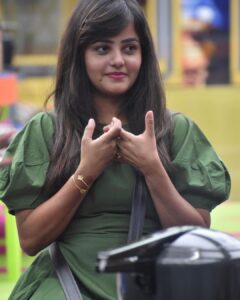 Mayuri Kyatari Instagram - Vote on voot to save Mayuri Kyatari, download Voot app
ನಿಮ್ಮ ನೆಚ್ಚಿನ Contestant ಮಯೂರಿ ಕ್ಯಾತರಿ ಅವರನ್ನು ಸೇವ್ ಮಾಡಲು Voot app download ಮಾಡಿ!
#ಬಿ ಬಿ ಕೆ 9  ದ ಬಿಗ್ ಬಾಸ್ ಸೀಸನ್ | ಪ್ರತಿ ರಾತ್ರಿ 9.30 ಕ್ಕೆ 
#BBK9 #bbk9 #ಬಿಗ್ ಬಾಸ್ ಕನ್ನಡ 9 #colorskannadaofficial #colorskannada 
# ಬಣ್ಣಹೊಸದಾಗಿದೆ #ಬಂಧಬಿಗಿಯಾಗಿದೆ
#supotmayurikyatari
#savemayuri#bigboss #bigbosskannada #bigbosscolourtv #bigbosscontestant #mayurikyatari 
#savemayurikyatari #kannada #kannadaactress #kannadareels #kannadatrolls #kannadamemes #kannadacinema #kannadatalents #teammayurikyatari