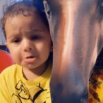 Mayuri Kyatari Instagram - Oh horse 🐴 my son hates you! I like the way he hits you 🐴 @starboii_1111 #scared #funny #confused #mixedemotions #trending #aaravthestarboii