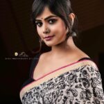 Mayuri Kyatari Instagram - Sleek and stylish, adorned in her striking black printed cotton saree commands the attention for all the official wears , a perfect blend for office , casual in modern fashion . Beautifully posed and completely justice done for the attire by @mayurikyatari , extremely talented and beautiful artist Complimenting with tasteful jewels by @beadedtreasuresjewelry Magical makeover by @makeoverby__ashagowda Best clicks by @dimaphotographystudio #instagram #instagood #photography#picture #pic #photoshoot #mayuri #formalwear #formaldress Jayanagar 3rd Block