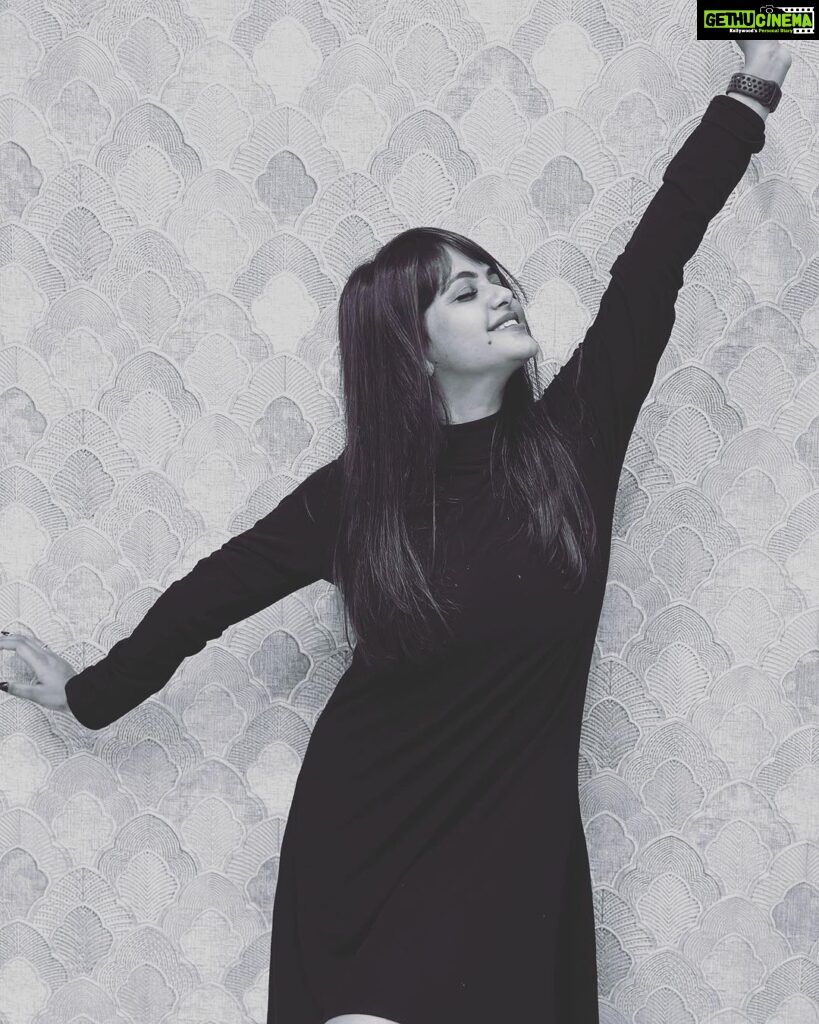 Mayuri Kyatari Instagram - Can u hear ur soul wen everyonezz talkin? I can!!! #itiswhatitis