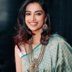 Meenakshi Chaudhary Instagram - 🦋🦋🦋 . . . . Styled by @riechamallick Outfit by @real_weaverstory Jewellery by @goyazsilverjewellery Shot by @pranav.foto Make up @nehabagga21 Hair @chinnisrinu_stylist