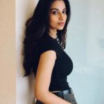 Meenakshi Chaudhary Instagram - 🕺🏽🕺🏽