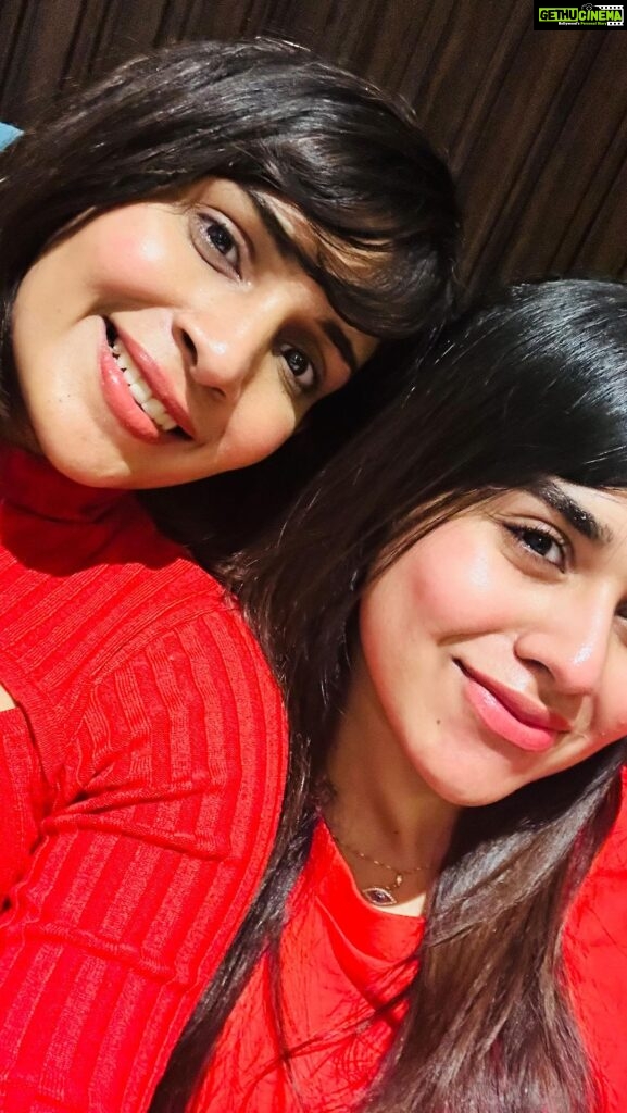 Meenakshi Govindarajan Instagram - Women in red, everyone ded . ( ok ok sorry 🤪 jokes )