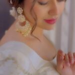 Meenakshi Govindarajan Instagram – 🌸 wearing @ivalinmabia 🫶🏻