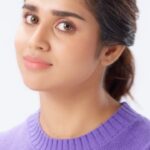 Meenakshi Govindarajan Instagram - Most websites don’t verify Sellers or Manufacturers of their Skin Care products. But, we aren’t like most websites. @yourdermstore - My favourite website for shopping premium brands’ Skin, Hair and Body care products, guarantees a minimum shelf life for all products. www.yourdermstore.com promises : Premium Skincare Brands ✅ Verified Manufacturers ✅ Loyalty Rewards ✅️ Guaranteed Product Life ✅ #skincarecommunity #skincareproducts #skincarecommunity #bestskincareproducts #yourdermstore