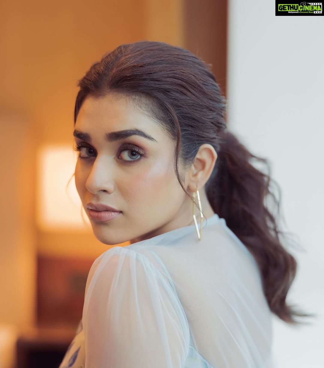 Meenakshi Govindarajan Instagram - @studio149 @salomirdiamond @parvathamsuhasphotography
