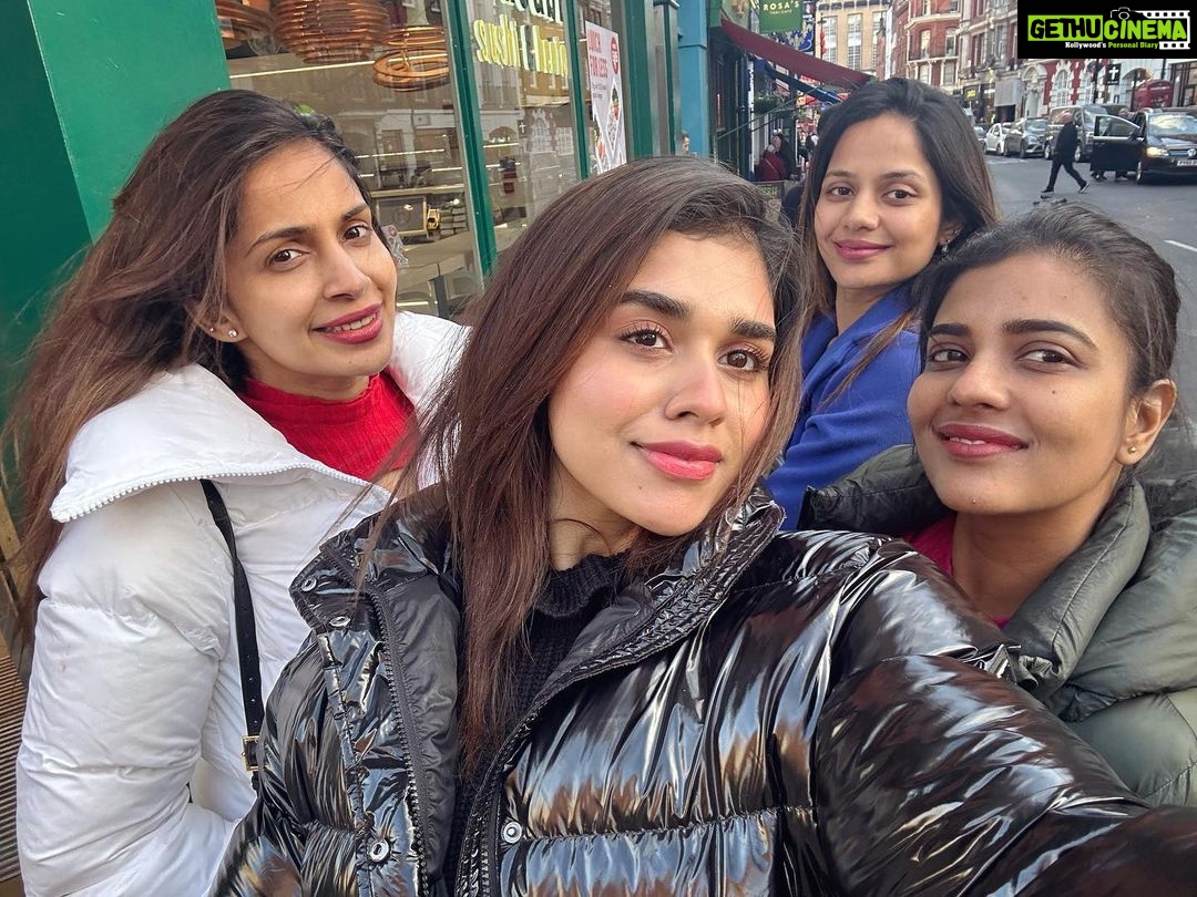 Meenakshi Govindarajan Instagram - 🫶🏻 Frith Street