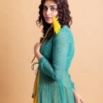Meenakshi Govindarajan Instagram - @tamarachennai @lakshmiijagan 🌼