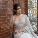 Meenakshi Govindarajan Instagram - Happy new year guys 🫶🏻. @studio149 @mspinkpantherjewel @crackjackphotography @teamdiamondartistry