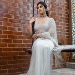 Meenakshi Govindarajan Instagram - Happy new year guys 🫶🏻. @studio149 @mspinkpantherjewel @crackjackphotography @teamdiamondartistry