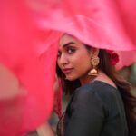 Meenakshi Govindarajan Instagram - @maybell_india @anitakamaraj 🤍