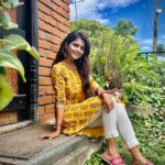 Megha Chakraborty Instagram – Colours are the smiles of Nature🌿

Click: @sahilphull 

#meghachakraborty #nature #peace Lokhandwala, Andheri