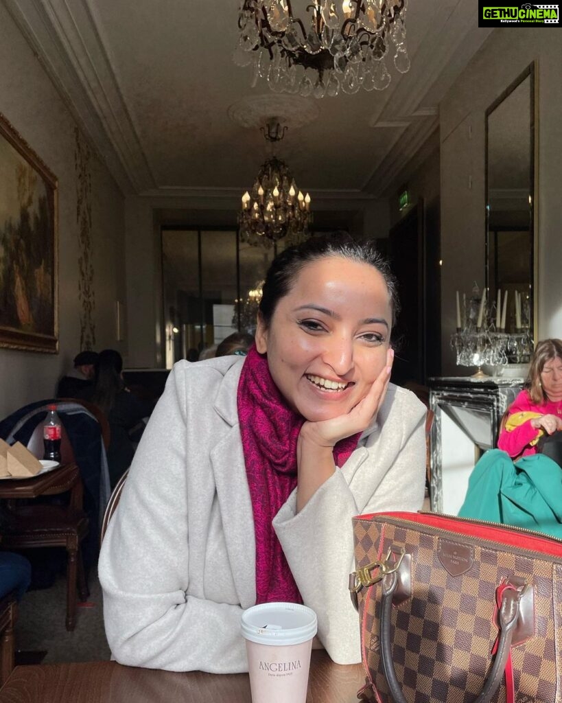 Meghana Gaonkar Instagram - The best hot chocolate I have ever had ❣ @angelina_paris Angelina, Château de Versailles